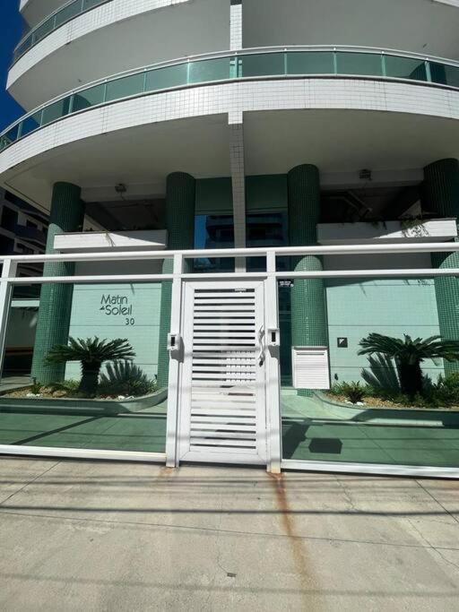 Apto Acolhedor Na Passagem Cabo Frio Luaran gambar